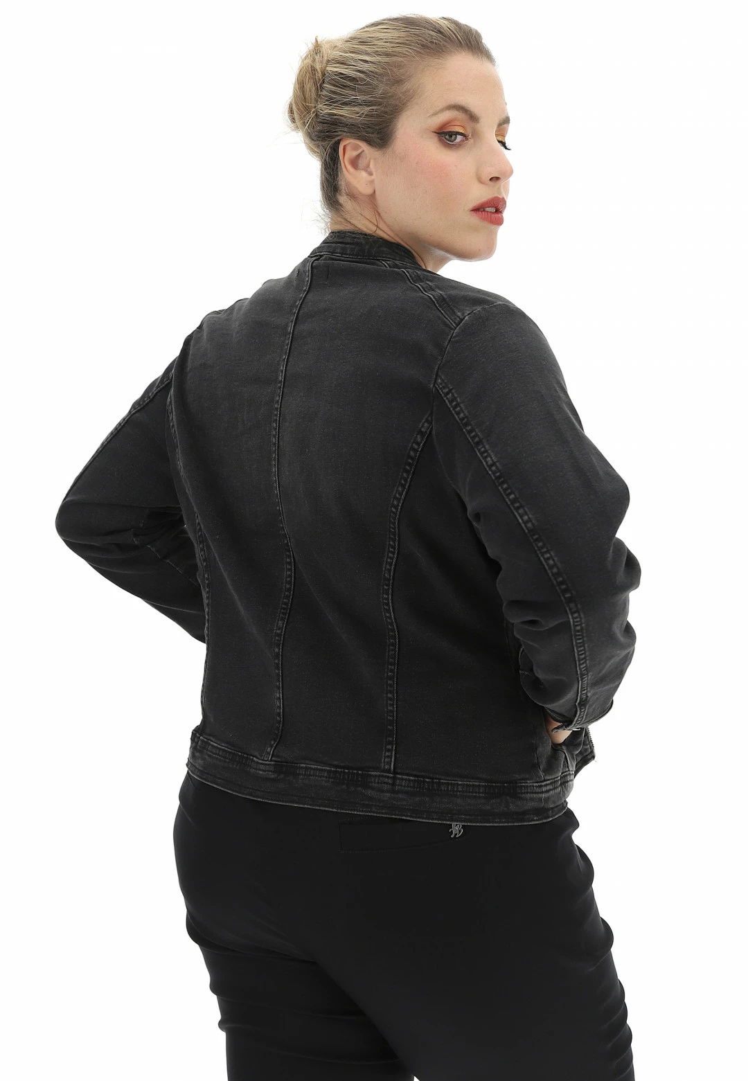 Giubbino In Jeans Collo Coreana Nero Only Carmakoma - immagine 2